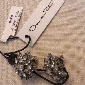 OSCAR DE LA RENTA clip on earrings
